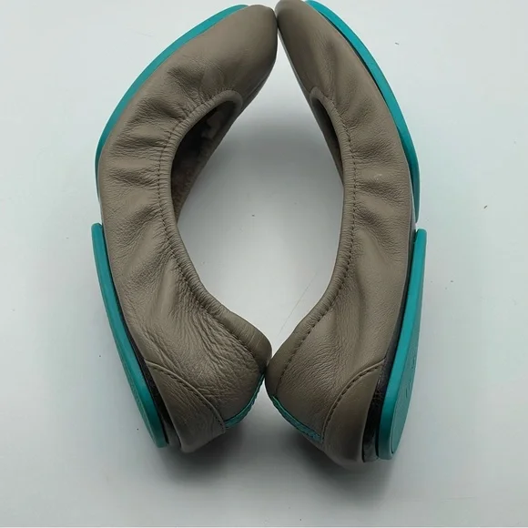 Taupe Tieks size 7 Classic Leather Ballet Flats - Picture 9 of 13